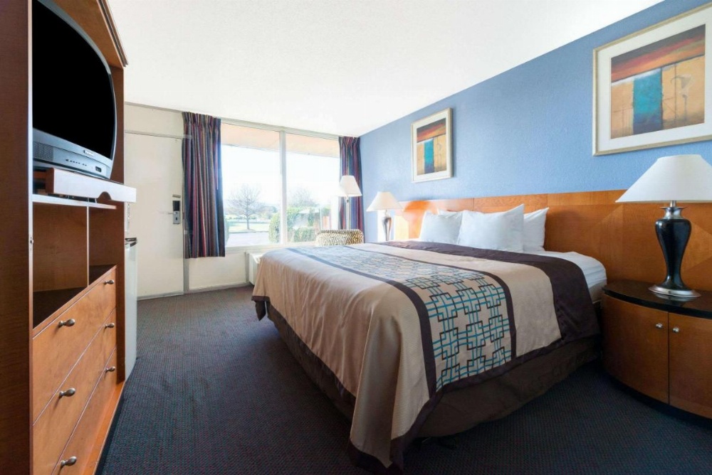 King Room - Disability Access/Non-Smoking